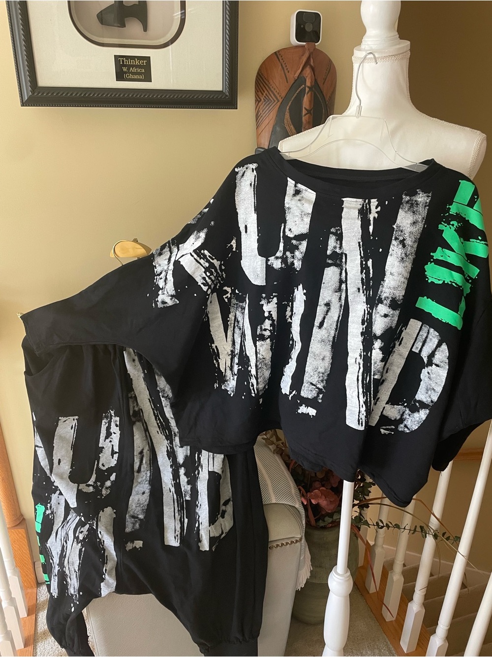 NWOT- 2 piece Oversized Black Graphic Harem Pants and Top- Bold Lime Accent - Picture 3 of 5